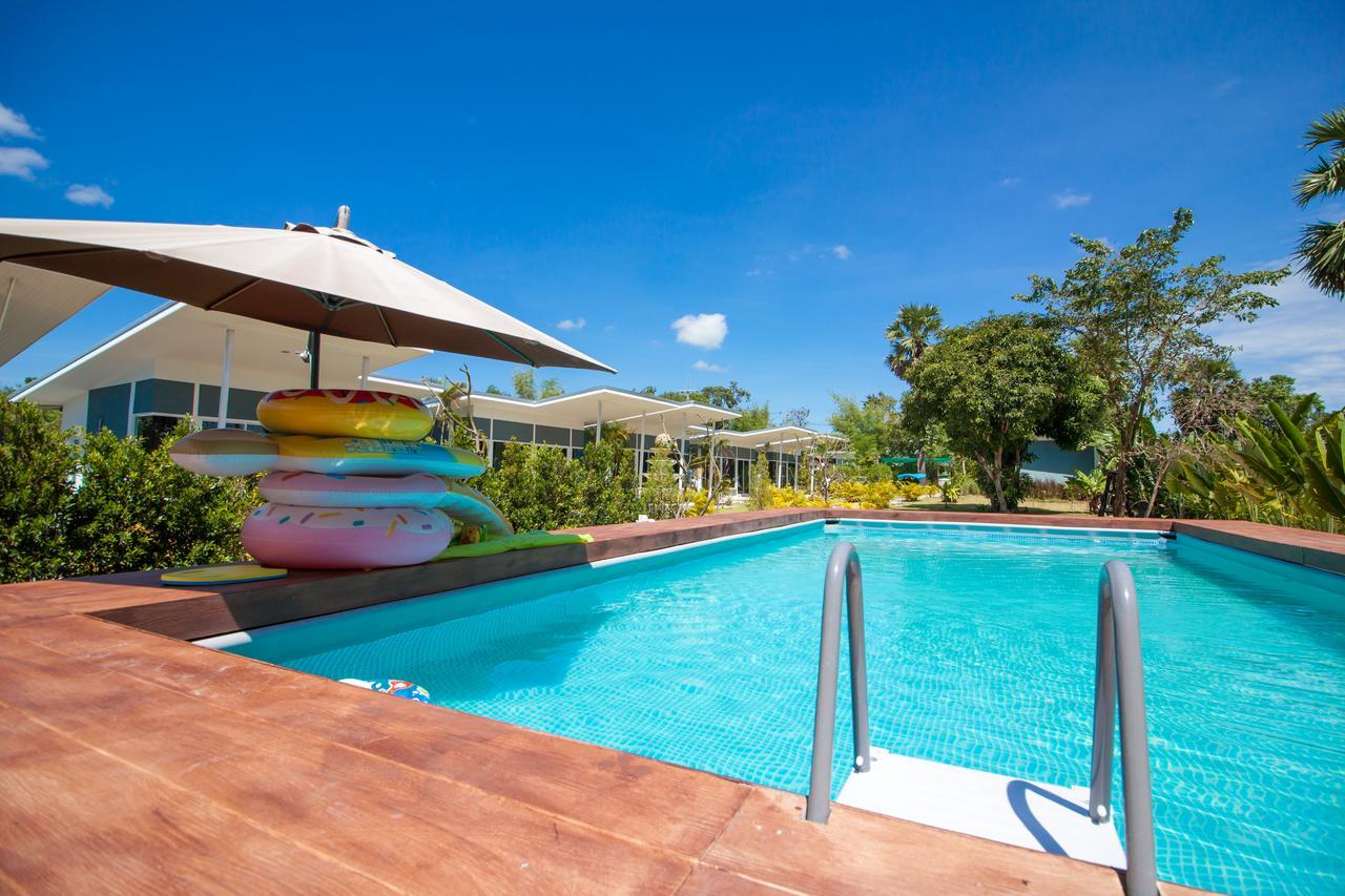 Bluemoon Riverside Phibun Mangsahan Εξωτερικό φωτογραφία